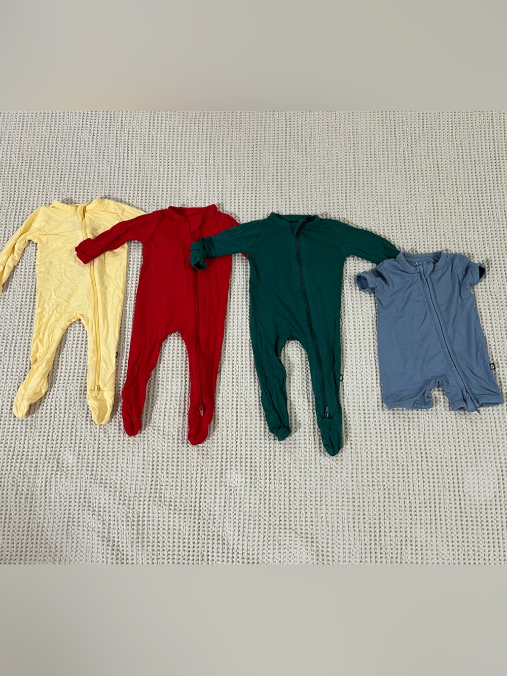 Lot of 4 Kyte Baby Onesies - 0-3 months - Yellow, Red, Green, Blue
